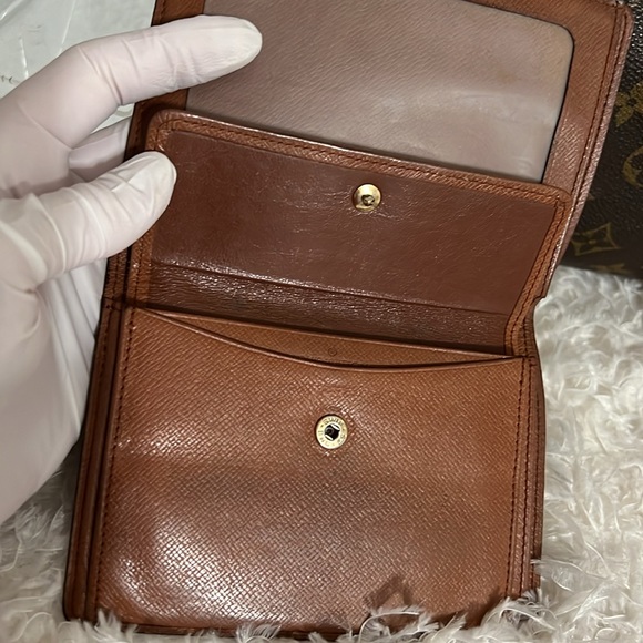 Vintage Louis Vuitton Monogram Bifold Unisex Wallet - Picture 9 of 17